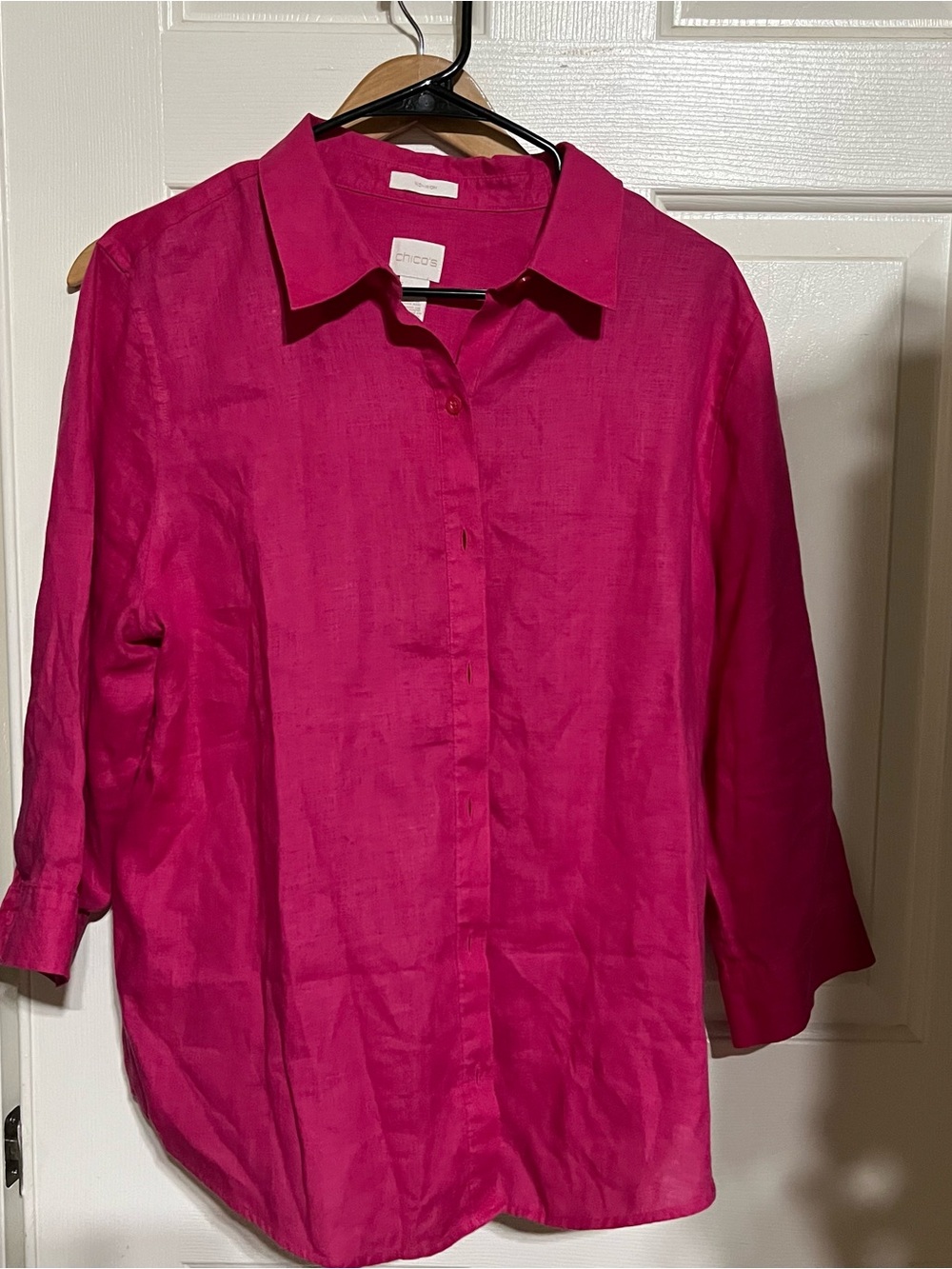 Chico's Linen Bright Fuchsia  Button-Front Blouse
R 19-15